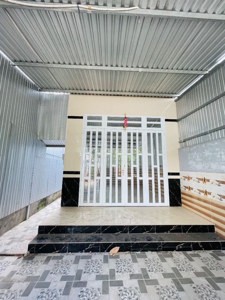Bán nhà vườn cấp 4, diện tích lớn 216.3m2, cách trung tâm thành phố chỉ 10p đi xe, giá 2.25 tỷ