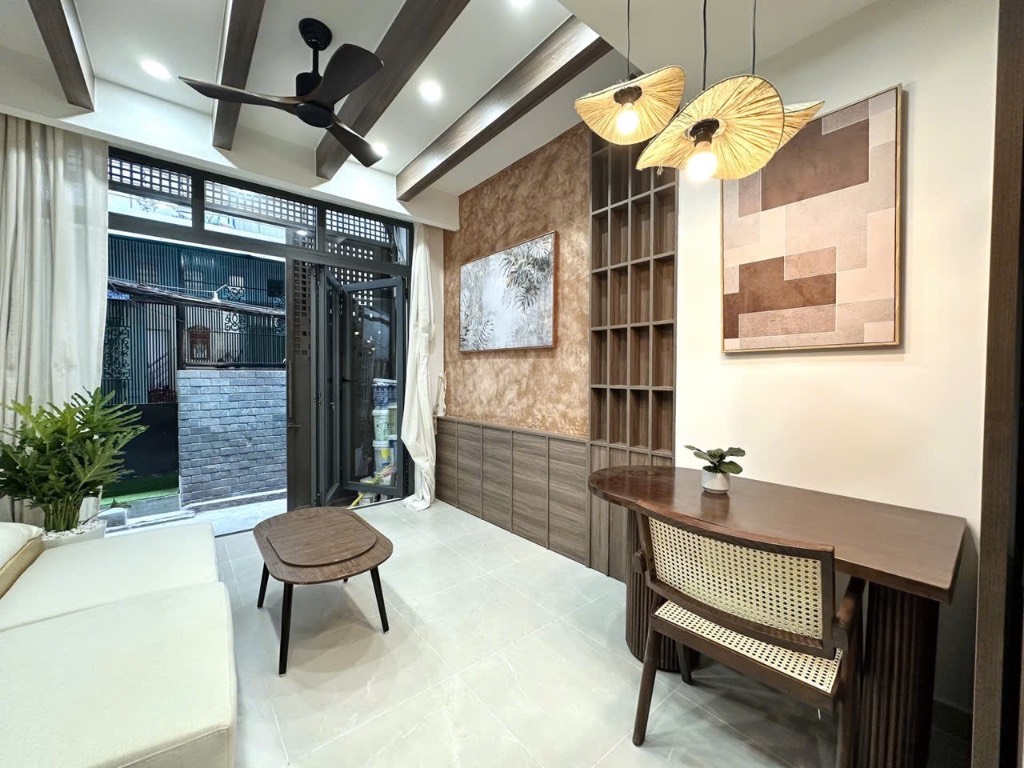 Bán Nhà Đẹp Bình Thạnh - Phong Cách Châu Âu - 25m² - 3 Tầng - 3 Phòng Ngủ - Giá Chỉ 4.75 Tỷ (TL)