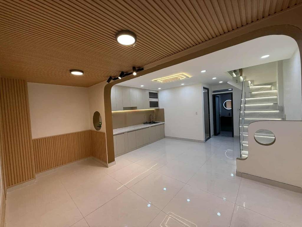 GIẢM GIÁ SỐC - CHỈ CÒN 3.9 TỶ - NHÀ ĐẸP- SÁT MẶT TIỀN, 43M2(4,7X9) - NGUYỄN NGỌC NHỰT – TÂN PHÚ