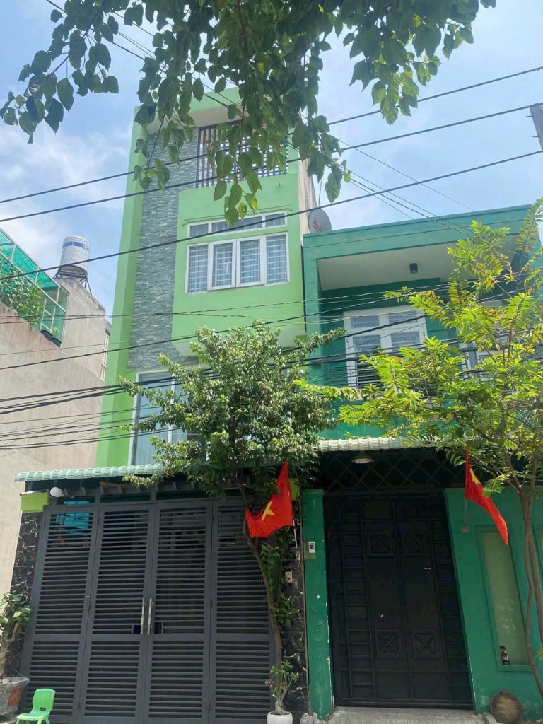 Bán nhà đẹp 4 tầng  tại Phú Hữu, TP Thủ Đức, gặp trực tiếp chính chủ