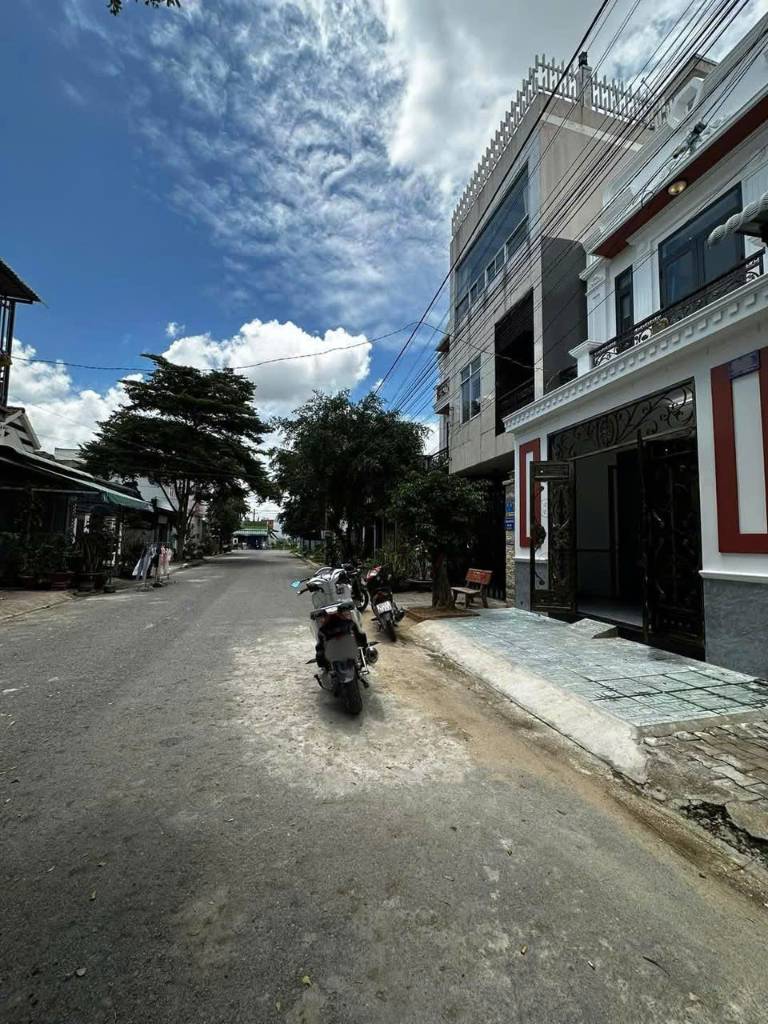 thuviennhadat.vn
