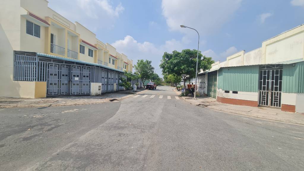 thuviennhadat.vn