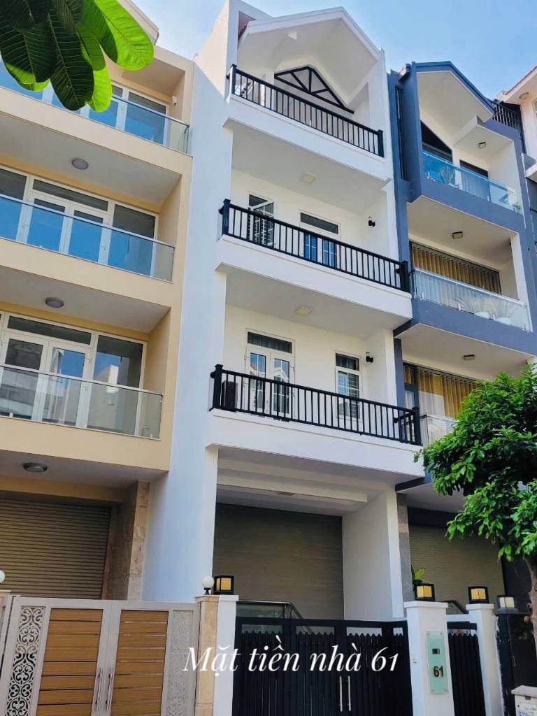 Cho thuê nhà nguyên căn KDC Him Lam Quận 7 – Hầm 3 lầu, 4PN, nhà đẹp, giá chỉ 45 triệu/tháng