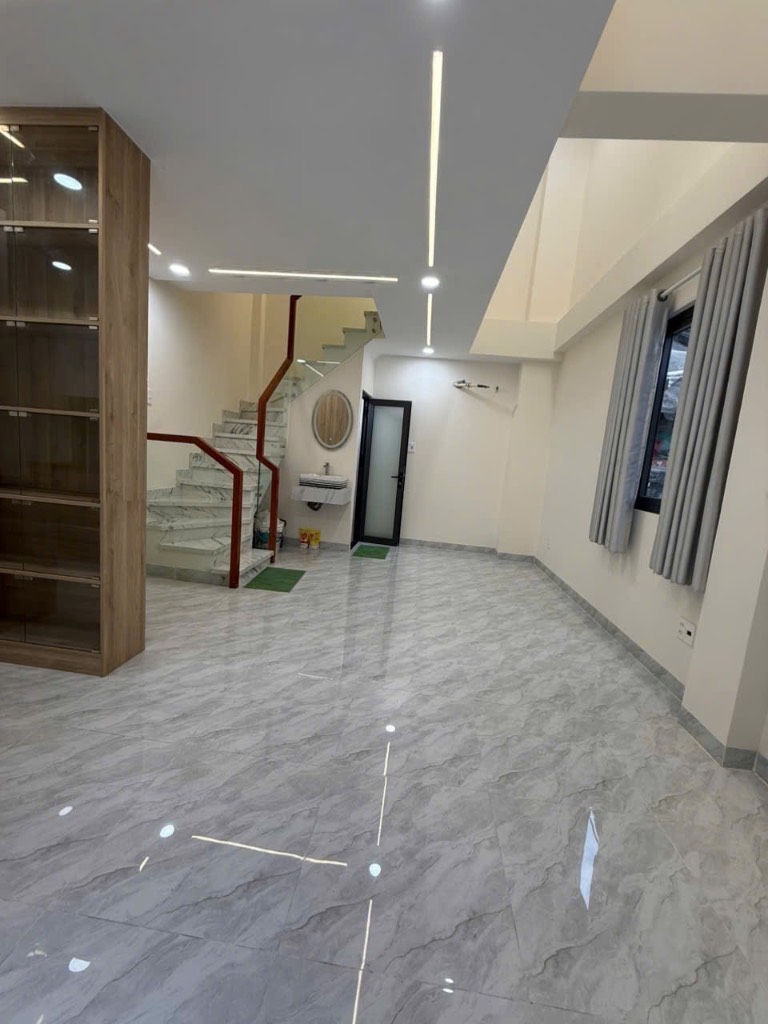 Bán nhà hẻm xe hơi, phường 5, Bình Thạnh, ô tô ngủ nhà, 39m2, 4 tầng, 3 pn, chỉ 7.9 tỷ