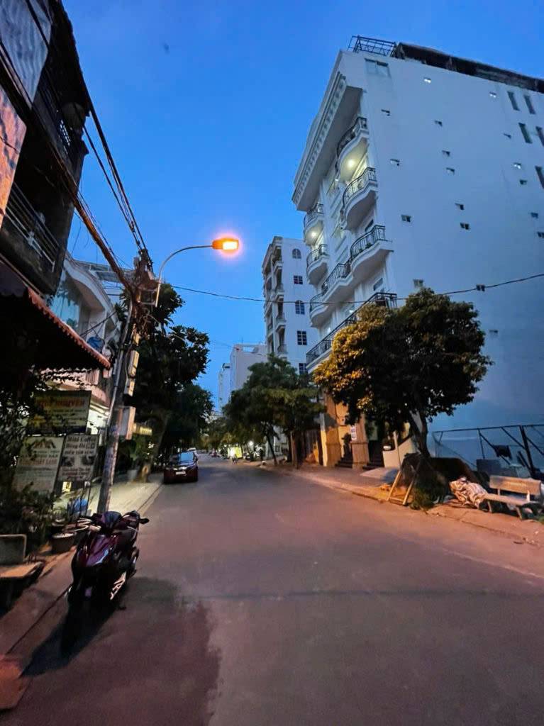 Bán đất mặt tiền số 69 đường số 85, P.Tân Quy, Quận 7 – 8x21m – Sổ hồng riêng – Giá chỉ 29.5 tỷ