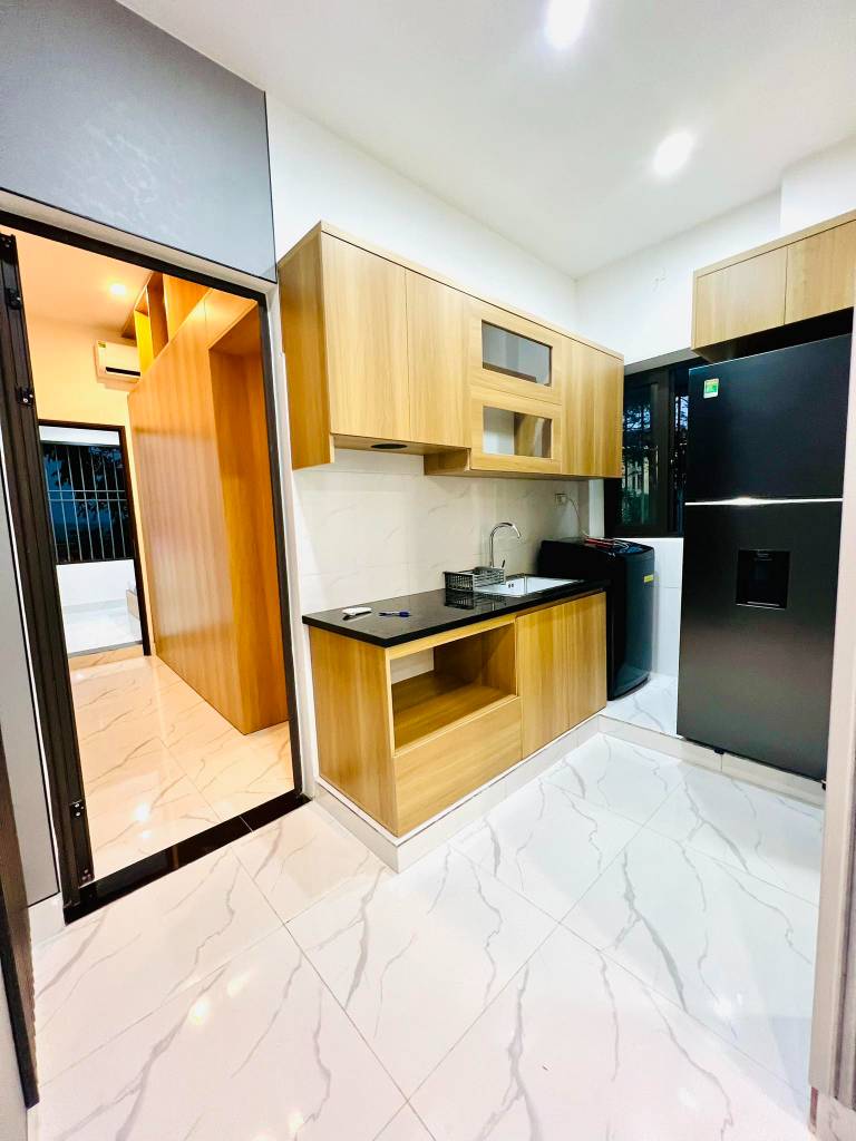 Bán căn hộ Hapulico Complex 135m2, 3PN, ban công Tây Bắc, sổ lâu dài, có slot ô tô