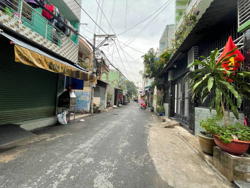 thuviennhadat.vn