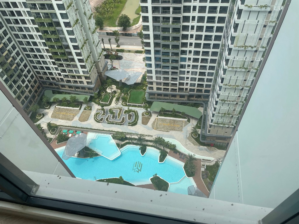 Bán lỗ căn góc 2PN Lumiere Boulevard, 80m², giá 4,9 tỷ, trả trước 40%, còn lại trả chậm gần 1 năm