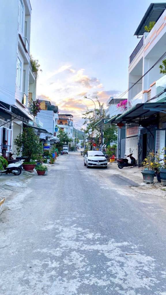thuviennhadat.vn