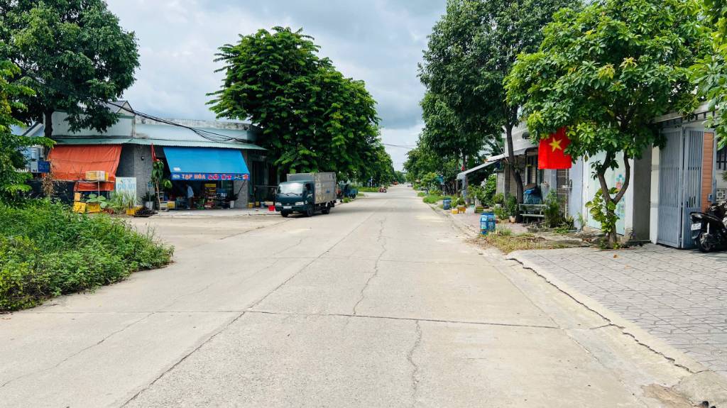 thuviennhadat.vn