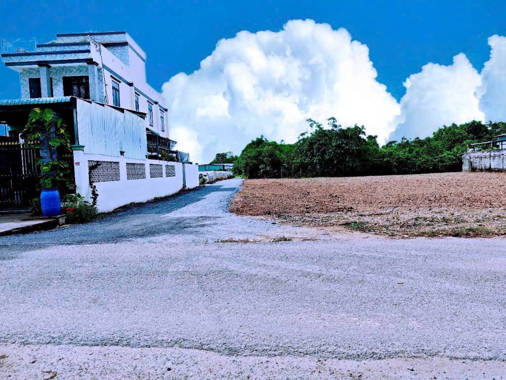 Bán đất thổ cư xã Phước Vĩnh An, Củ Chi, góc 2 mặt tiền đường nhựa , 121m2, giá 2,7 tỷ