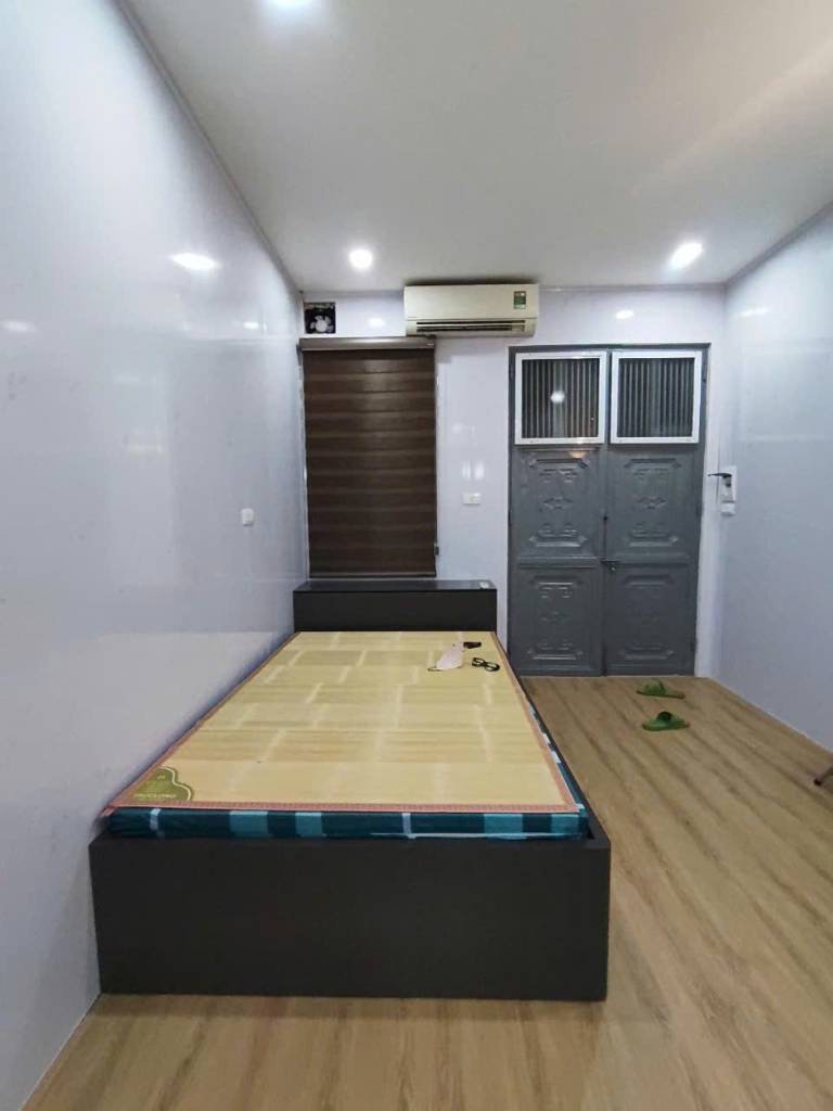 Bán căn hộ chung cư Thổ Quan, Đống Đa, Hà Nội, 2 phòng ngủ, full nội thất ở luôn, giá nhỉnh 2 tỷ