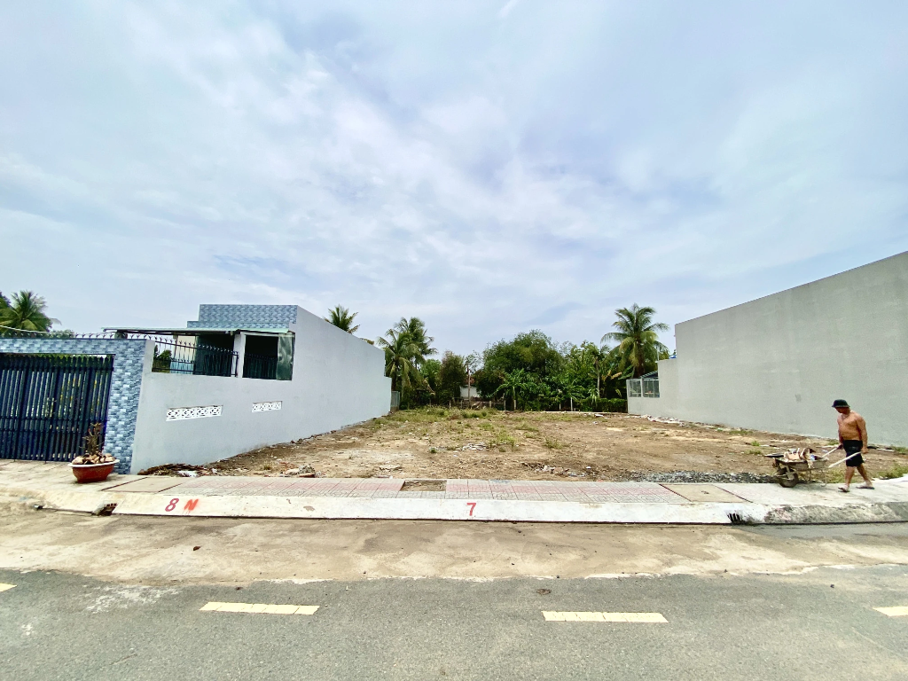 Chính chủ bán lô đất 92m2 mặt tiền Quốc Lộ 1A, Tp. Tân An, sổ hồng riêng, 1 tỷ 3