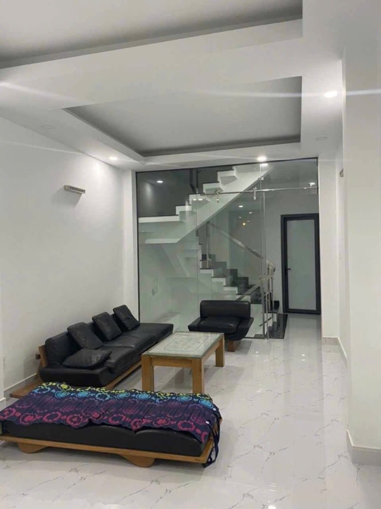 Bán Nhà Riêng Mặt Tiền Lý Chính Thắng, Quận 3, Khu Kinh Doanh Nhộn Nhịp, Giá 19,7 Tỷ