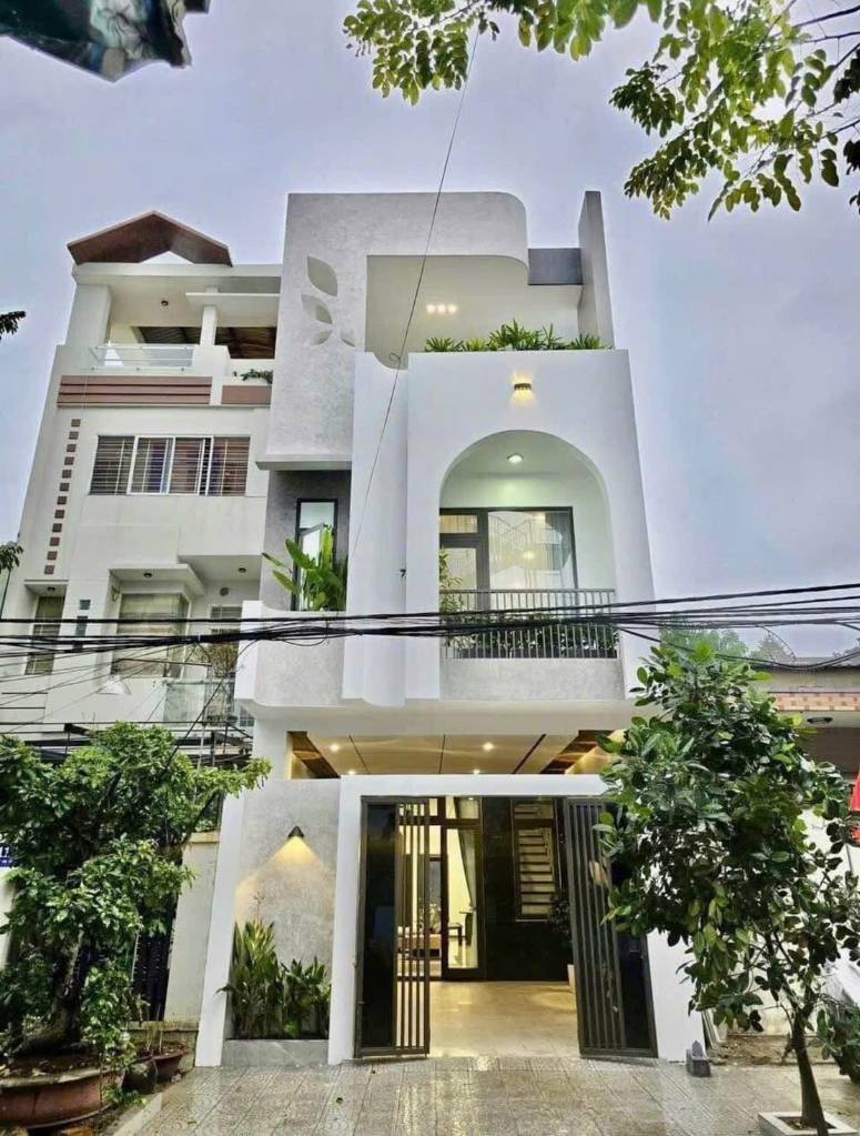 Bán nhà phố Phường 4, Thành phố Tân An, Long An, diện tích 65m2, giá 2.35 tỷ