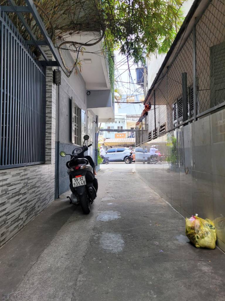 Bán biệt thự mini Chu Văn An, Bình Thạnh, ô tô ngủ nhà, 5 phòng ngủ, full nội thất, giá 18 tỷ