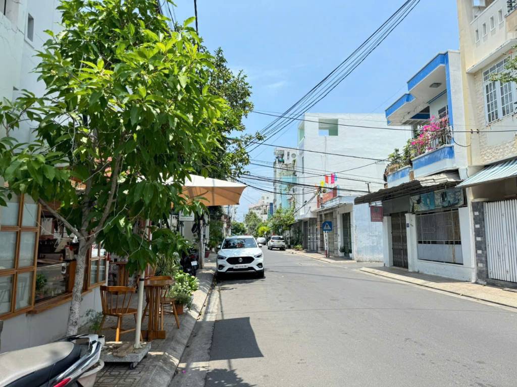 thuviennhadat.vn