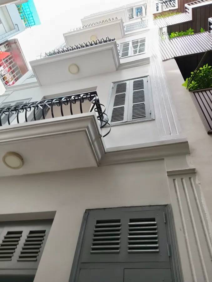 Nhà đẹp Minh Khai 37m² x 5T, lô góc, 3PN, cạnh Time City – Imperia, nhỉnh 7 tỷ