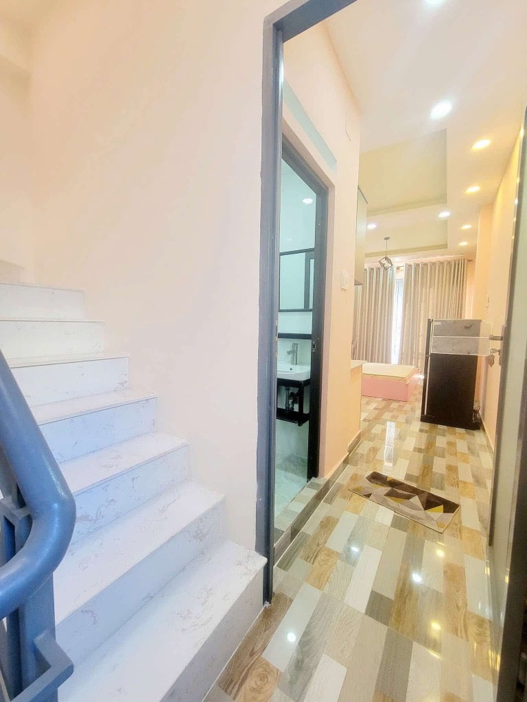 Bán nhanh nhà 5 phòng ngủ Phường 1, Quận 10, diện tích 33m2, giá 7.88 tỷ