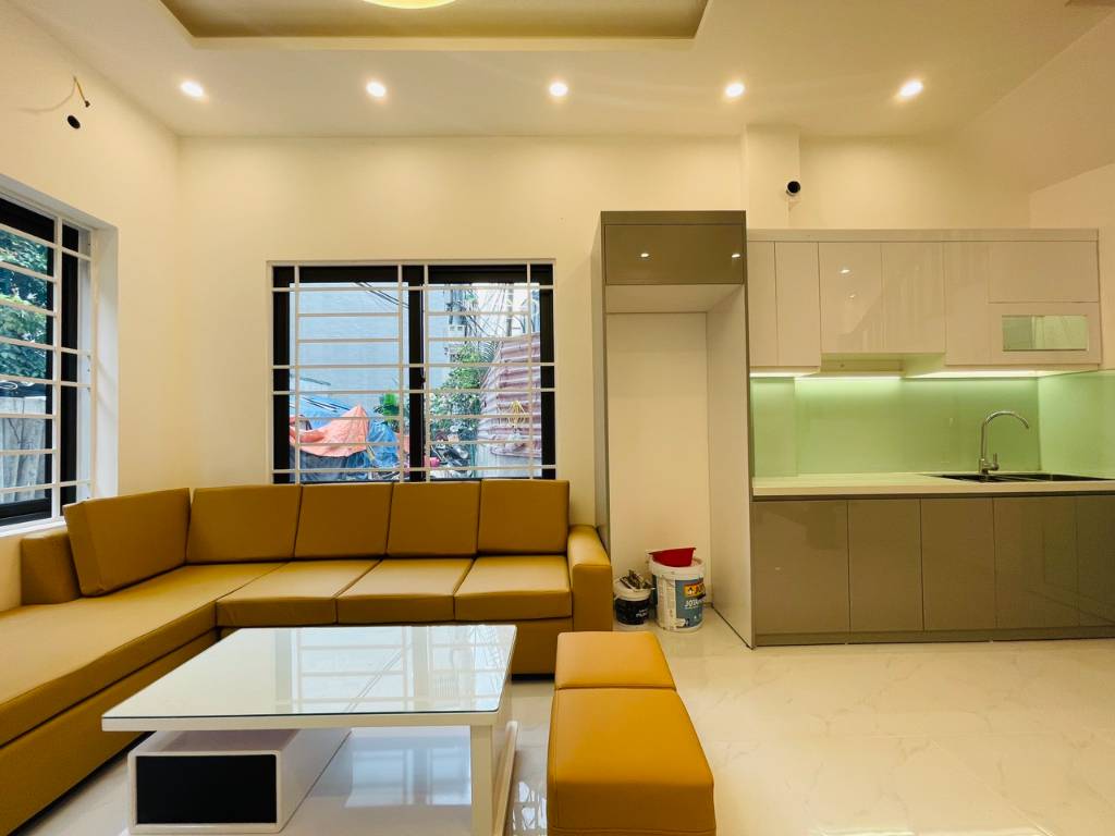 Nhà Phương Canh, phố Trịnh Văn Bô 33M 5 Tầng, 4 phòng, ngõ ô tô đỗ gần giá 5.2 tỷ