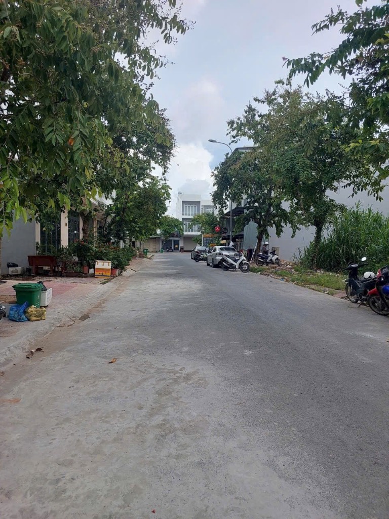 thuviennhadat.vn