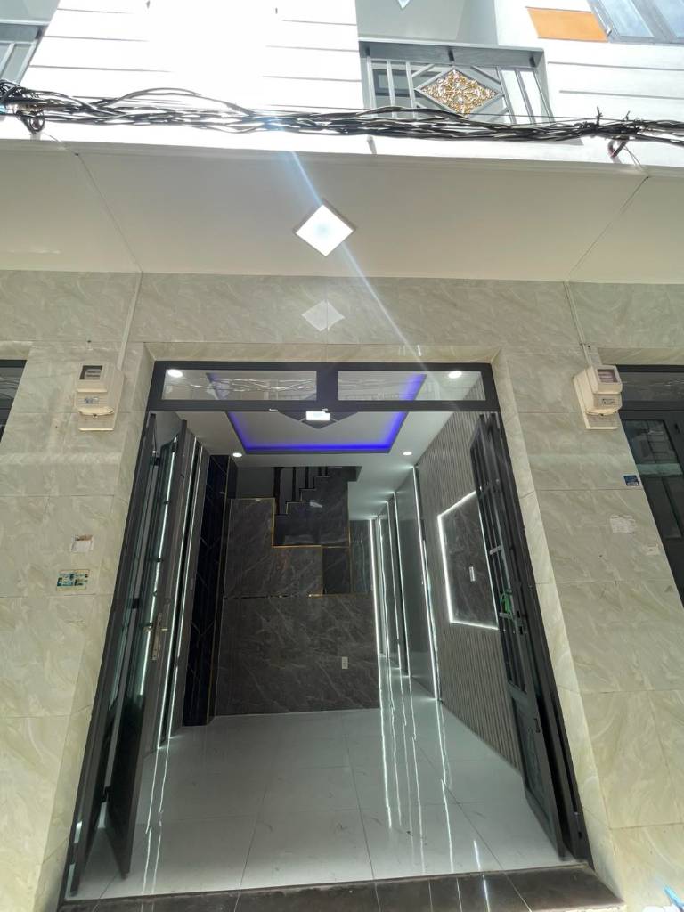 Nhà đẹp giá rẻ chỉ 700 triệu, gần Đinh Đức Thiện, Tân Quý Tây, Bình Chánh, sổ riêng
