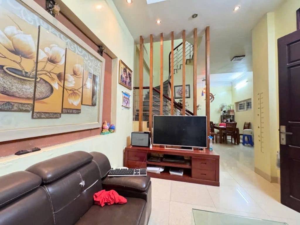 Bán nhà phố Yên Xá, Thanh Trì 58m² x 5T, lô góc cực đẹp, ô tô đến cửa, giá 9.5 tỷ