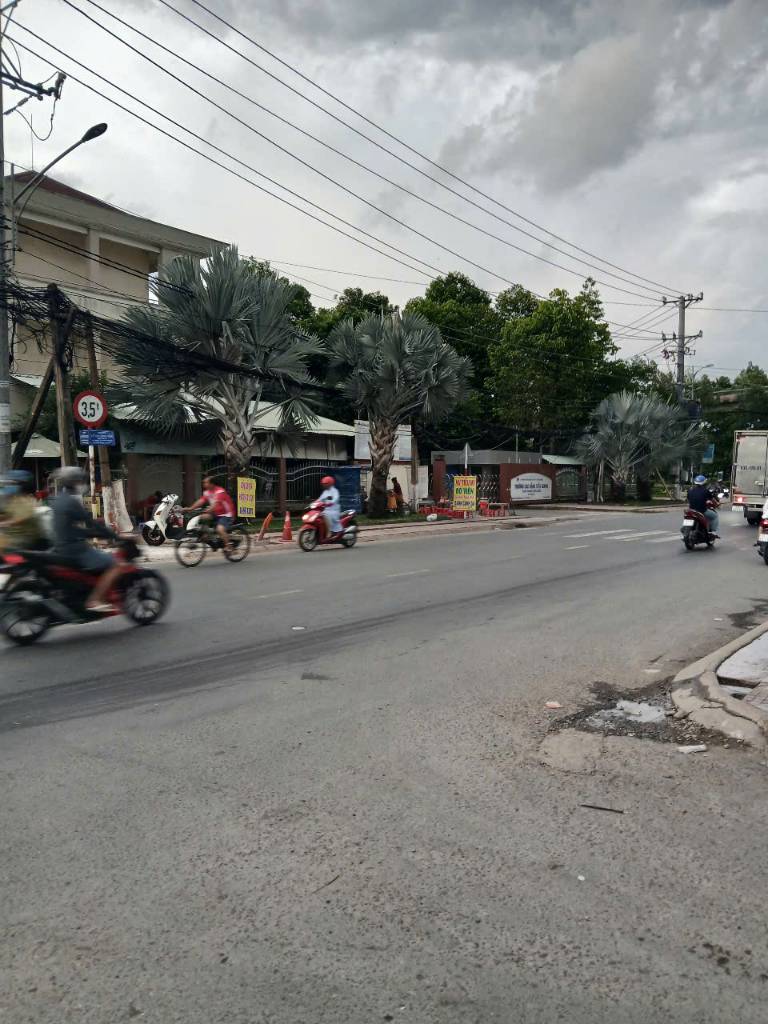 Bán nhanh nhà Mỹ Tho, Tiền Giang, ngay Cầu Rạch Miễu, gái 1.55 tỷ