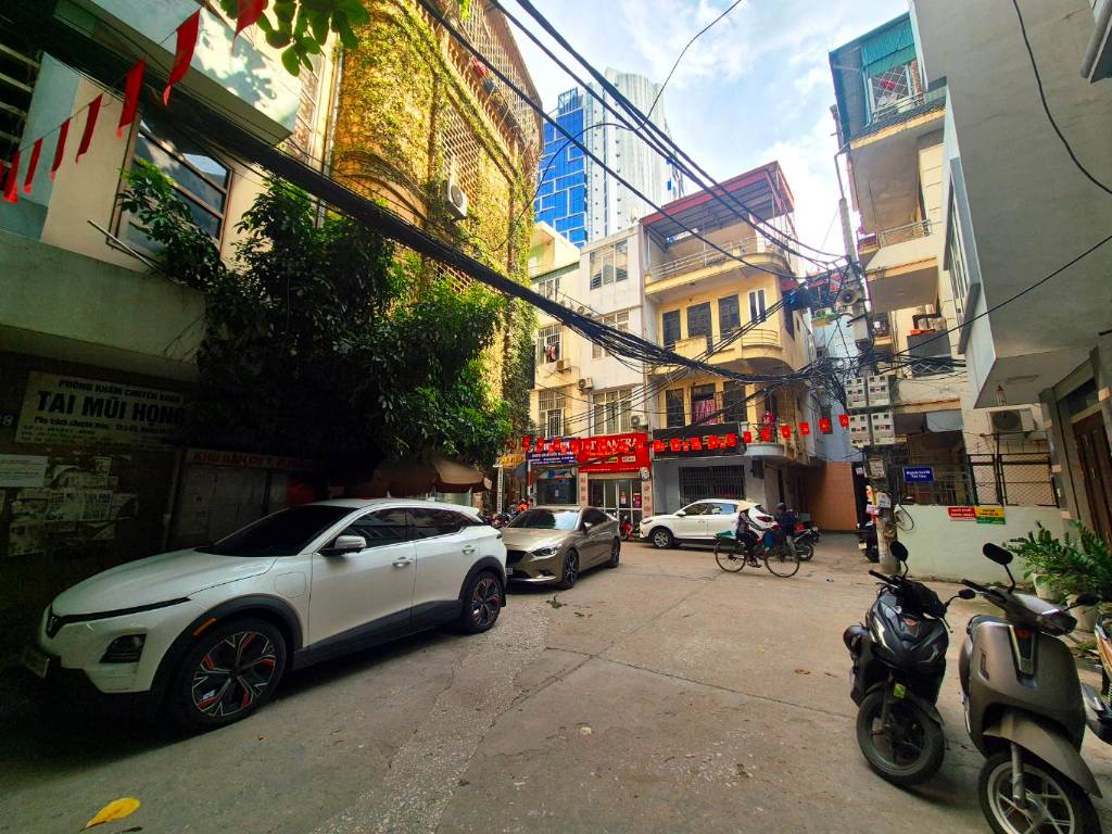 Bán nhà Tây Sơn, Quang Trung, Đống Đa,  lô góc 7 tầng thang máy, diện tích 38m², mặt tiền VIP 8.5m, giá 17.9 tỷ