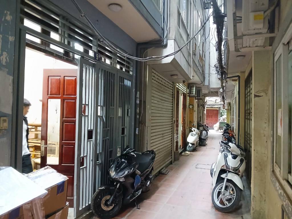 Bán nhà Tây Sơn, Quang Trung, Đống Đa, 4 tầng, diện tích 37m², mặt tiền 3.4m, giá chỉ 11 tỷ