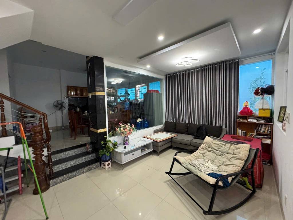 Bán nhà Ngô Đến, Vĩnh Phước, Nha Trang, cạnh chợ Sơn Thủy, 3 tầng căn góc đẹp, 57m2 giá bán 4,85 tỷ