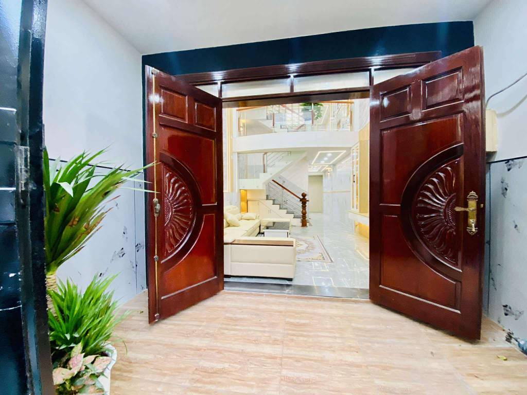 Bán nhanh nhà 5 tầng Phường 15, Gò Vấp, hẻm ô tô, sổ riêng, vị trí đẹp, giá chỉ 6.6 tỷ