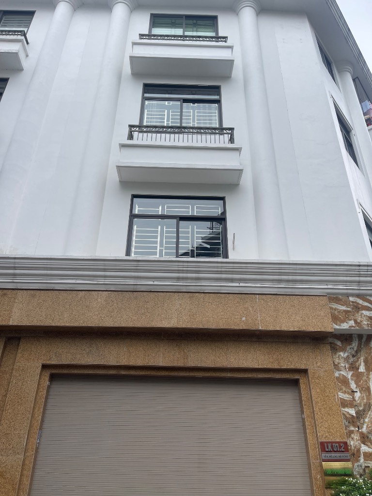 Siêu phẩm mặt phố Hoa Hậu Hà Đông. Chỉ hơn 300tr/1m2. DT 60m, 5 tầng, MT 5m. Ô tô, kinh doanh,.