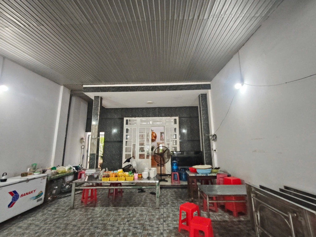 Chủ cần bán nhà mặt tiền Đặng Đức Thuật, Biên Hòa, ngang 6,5m, diện tích khủng 214m², giá tốt thương lượng
