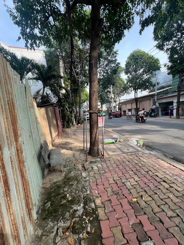 Bán nhanh lô đất 600m2T Lò Chén ngay CMT8, Chánh Nghĩa, Thủ Dầu Một, giá 38 tỷ