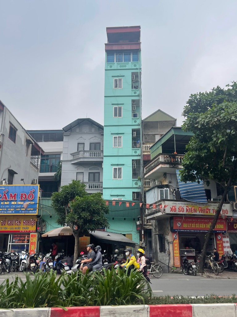 Bán nhà mặt phố Quang Trung Hà Đông, 56m², 5 tầng, vỉa hè rộng, kinh doanh tốt, giá hơn 12 tỷ