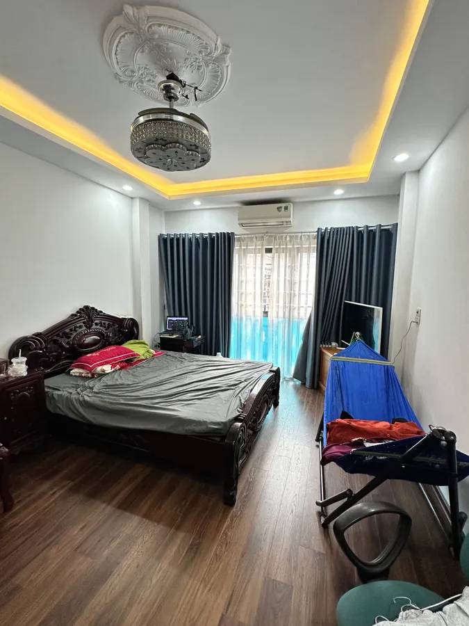Bán nhà Tứ Hiệp 40m2 x 6 tầng, mặt tiền 4m, 10m ra ô tô tránh