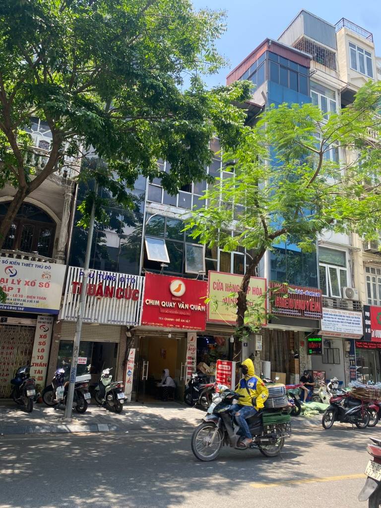 Mặt phố Nguyễn Công Trứ mặt tiền khủng 7,5m, 2 mặt phố vỉa hè rộng dòng tiền 1 tỷ/năm 93m2 chỉ 62 tỷ
