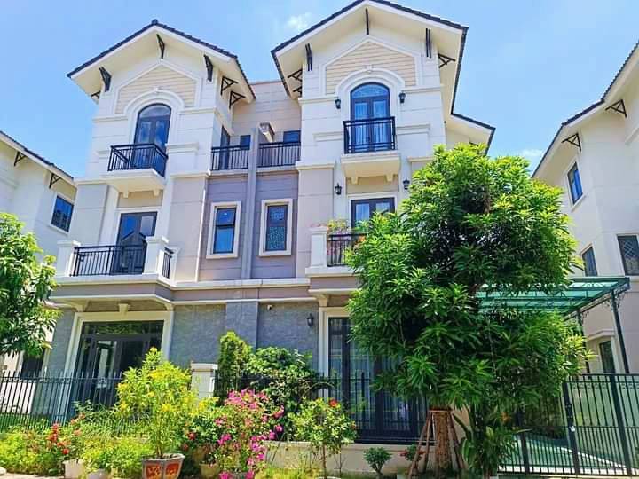 Bán biệt thự khu đô thị Vsip thành phố Từ Sơn, Bắc Ninh, nhà vườn 135m2, 135m2, giá 8,6 tỷ