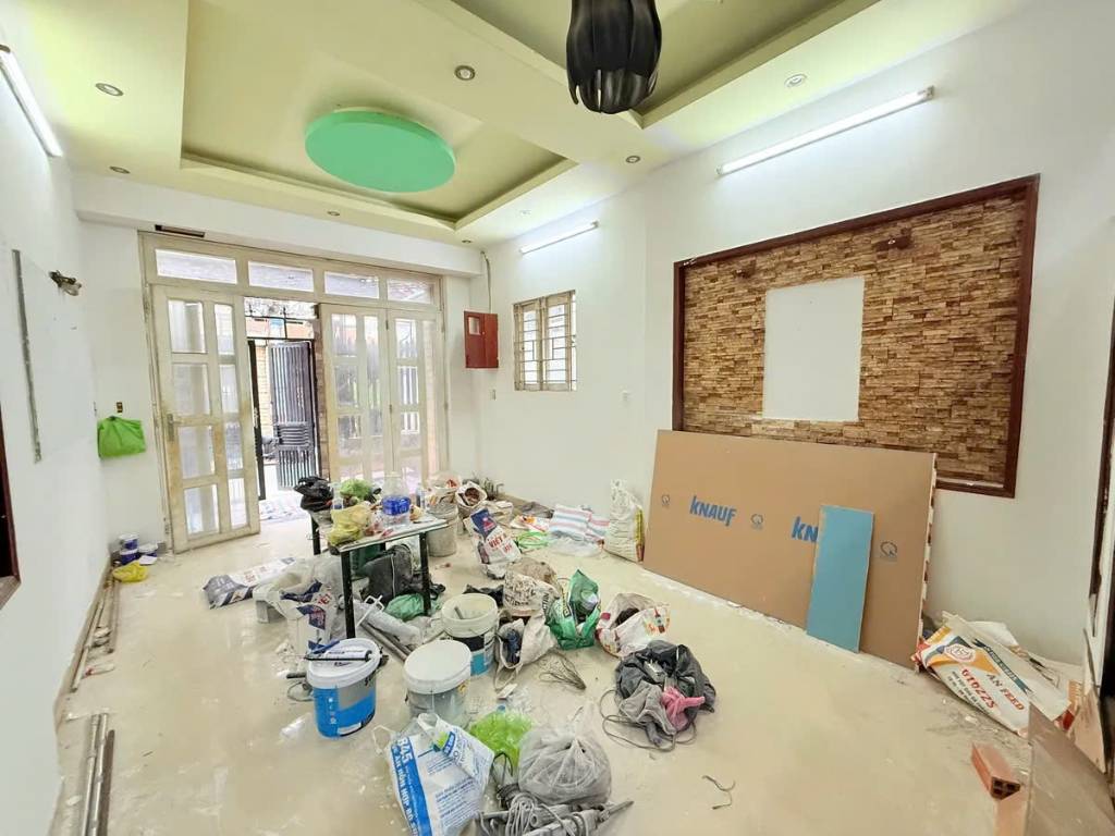 Nhà MT Cao Văn Ngọc, 65m², 3PN, nhà đẹp ở ngay, giá 7.8 tỷ còn TL
