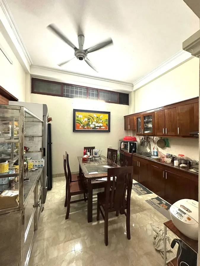 Bán nhà phố Bùi Xương Trạch Thanh Xuân, ngõ nông rộng, 20m ra mặt phố 36/40m2, 4T, MT4m, giá 8.5 tỷ
