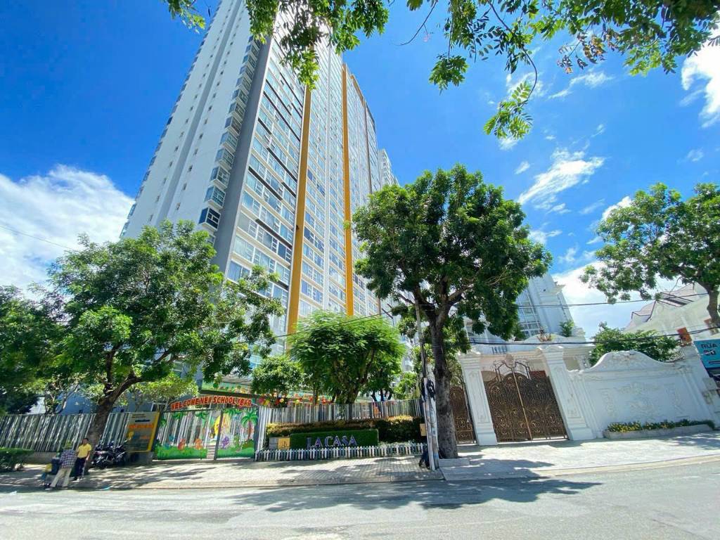 Bán chung cư La Casa, Quận 7, 105m2, 2pn, 2wc, ful nt, sổ hồng, giá 4.4 tỷ