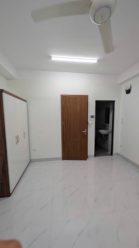 Cho thuê CCMN Triều Khúc, 25m², nội thất đầy đủ, mới khai trương, dọn vào ở ngay
