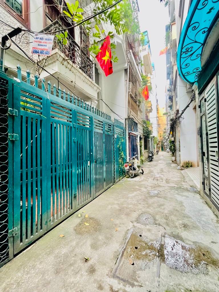 Bán nhà Thái Hà, Đống Đa, DT 61m2, MT 5.3m, 3 phòng ngủ, lô góc, 5 tầng, giá chỉ 21 tỷ