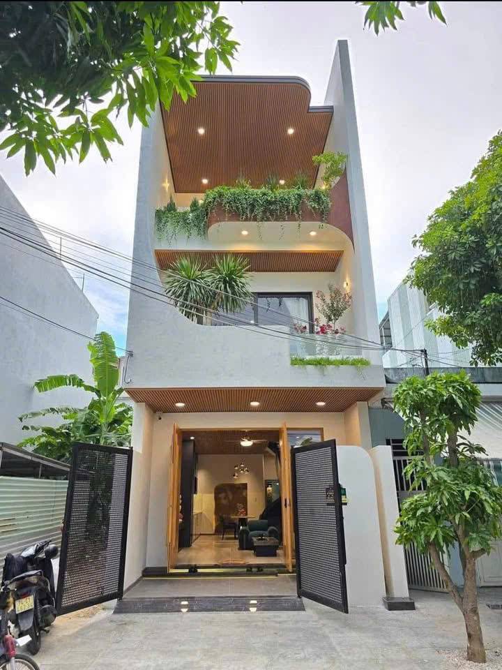 Bán nhà mặt tiền đường số 11, Phường 4, Tân An, Long An, 80m2 m giá 2.2 tỷ, sổ hồng riêng