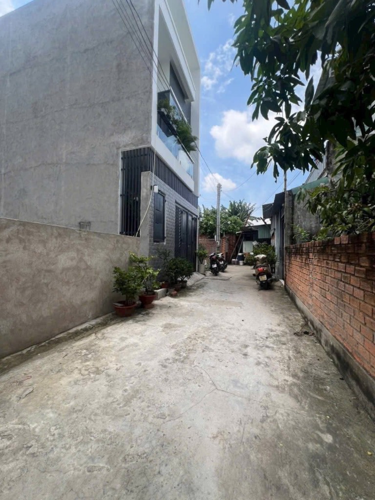 Bán lô góc 2 mặt tiền Bình Đa, Biên Hòa, Gần Trần Quốc Toản, ô tô tới đất, sổ riêng, chỉ 2.49 tỷ