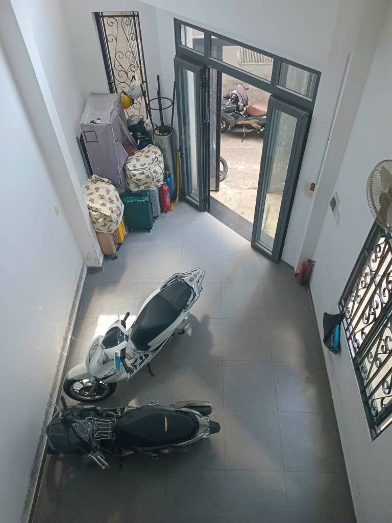 Bán nhà hẻm CMT8, Phường 11, Quận 3 – thu nhập 25 triệu/tháng