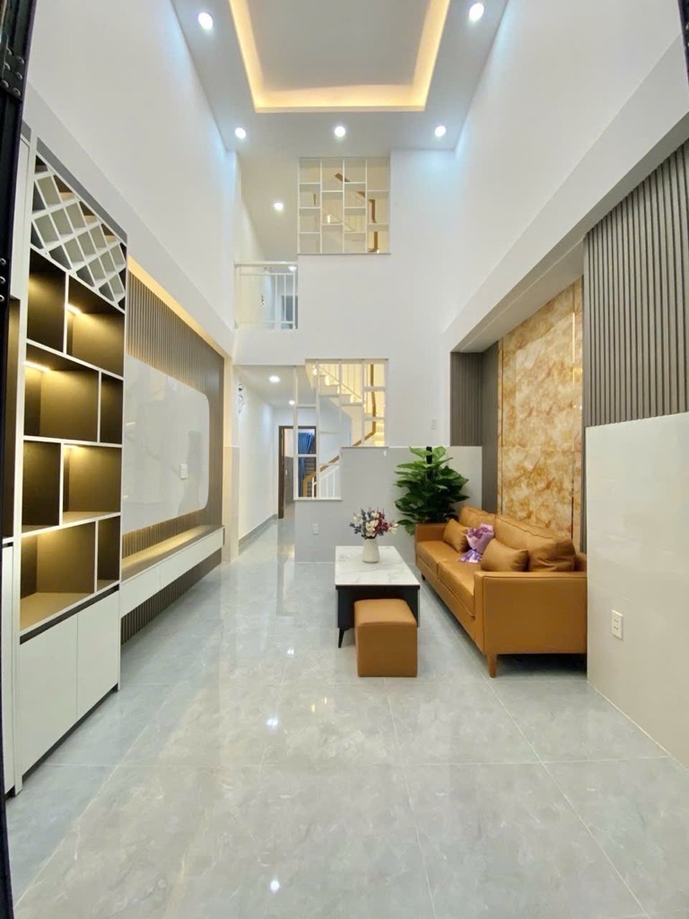 Bán nhà Đào Tông Nguyên, Nhà Bè, 3 lầu sân thượng, Sổ Riêng,  Đường Ô Tô, Gần Quận 7, Giá nhỉnh 5 tỷ