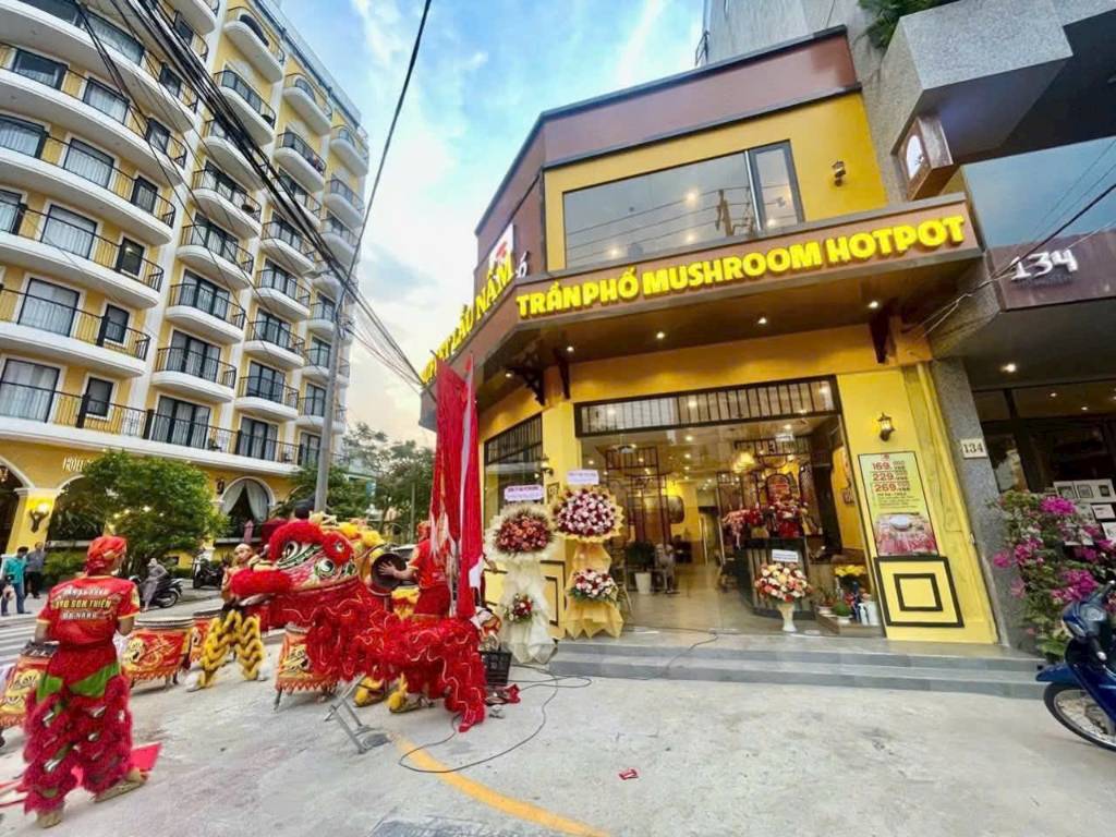 Chính chủ bán căn góc 2 mặt tiền đường Hồ Nghinh, Sơn Trà, gần biển Phạm Văn Đồng