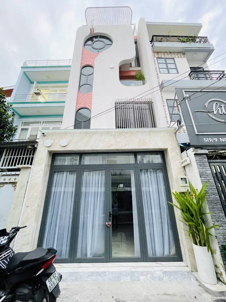 Bán siêu phẩm 5 tầng hẻm 8m Nguyễn Văn Khối, P8, Gò Vấp, full nội thất, giá 12.7 tỷ